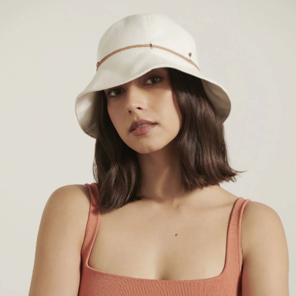 NWT Helen Kaminski Balu Cloche Bucket Hat packable cotton raffia